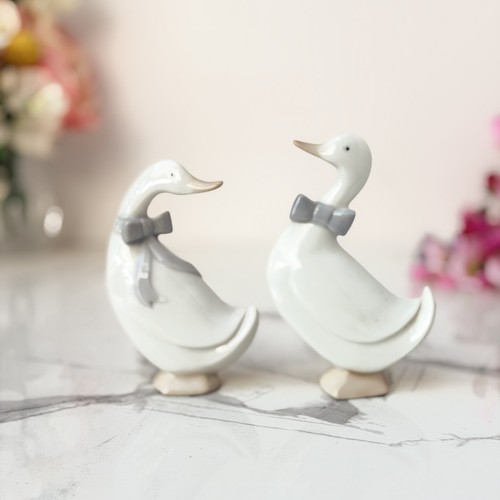 Vintage white porcelain - white, duck