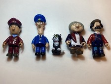 Postman Pat Jess the cat Mrs