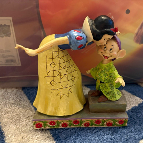 Disney traditions snow white - traditions,