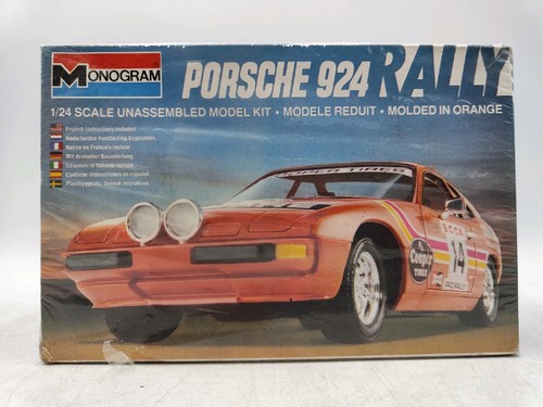 Monogram plastic kit 24 - monogram, 1/24