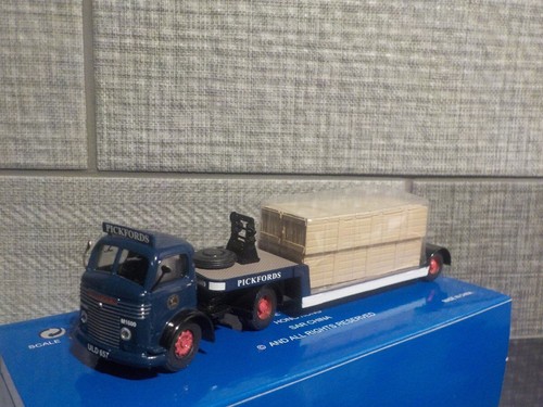 Commer low loader - low,