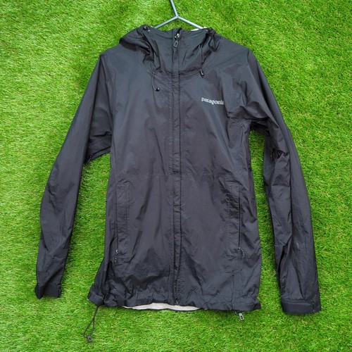 Patagonia women black - black, hooded
