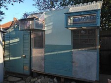 Pigeon Loft with 2 compartments