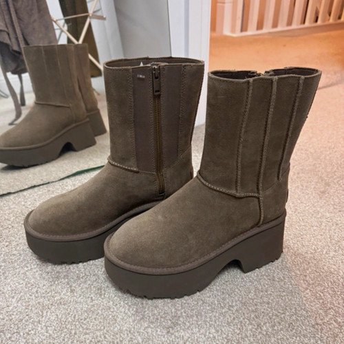Ugg women brown suede - women’s,