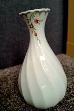 Vintage Pink Garland Wedgewood Fluted Bud Vase Bone China Made In England 5.5"