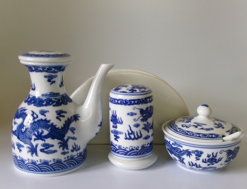 Chinese blue dragon oil - dragon, jug