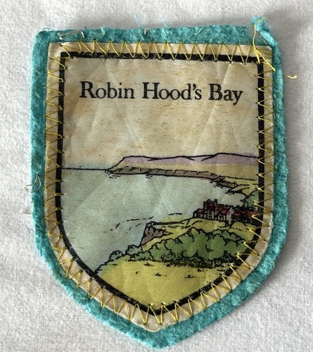 Creased robin hood bay - creased,
