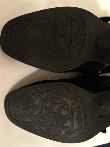 Soft black leather - soft,