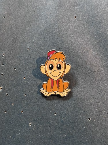 Disney pin 2024 mystery - pin,