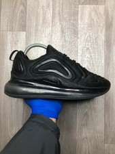 Triple Black Nike Airmax