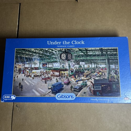 Under the clock 636 piece - 636,