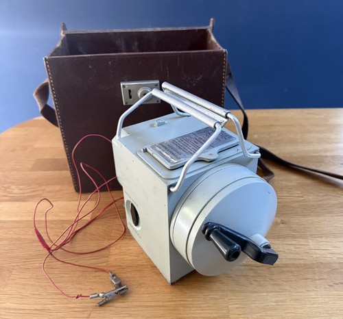 Vintage 500 volt megger - vintage,
