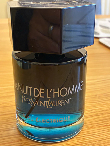 Yves saint laurent nuit - laurent, la