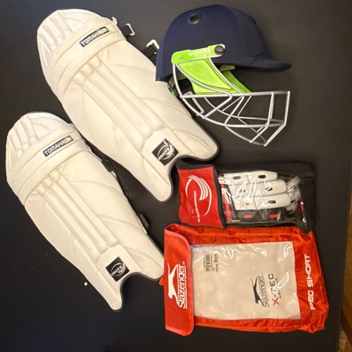 Kookaburra/ISKITZ/Slazenger