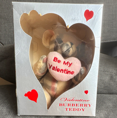 Burberry valentine - burberry,