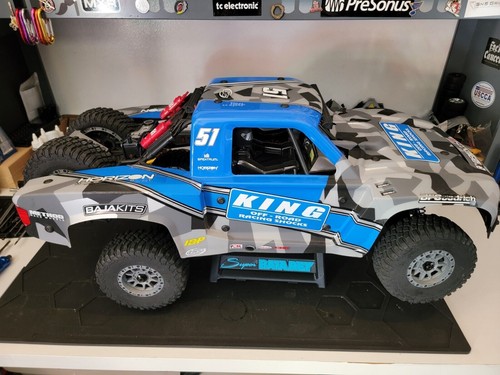 Custom made stand - stand, losi