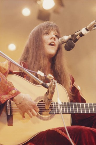 Singer melanie safka performs - melanie,