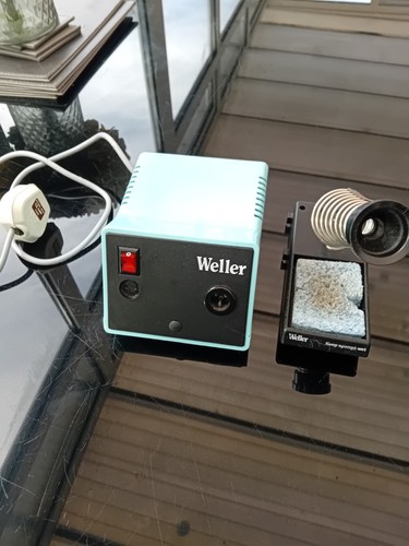Weller soldering iron station