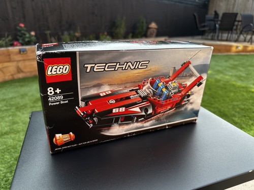 Lego technic 42089 power boat - lego,