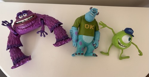 Monsters inc university - university, art