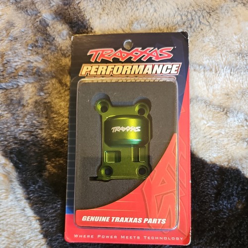 Traxxas gear cover anodised - cover,