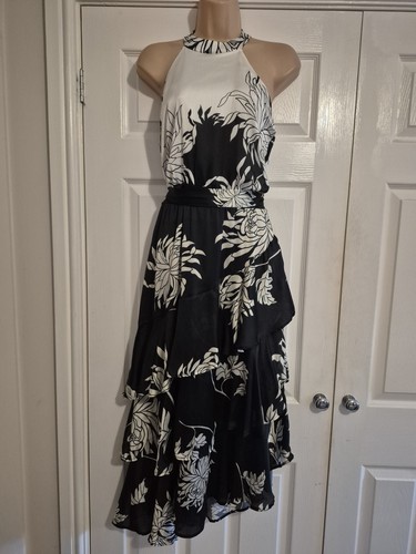 Black white lined floral - black,