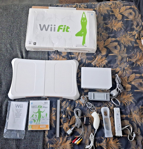 Nintendo wii white console - wii,