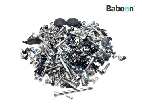 Bolts and nuts - suzuki, s