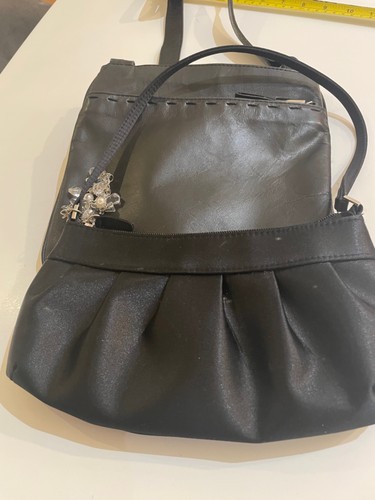 Black ladies handbags - black,