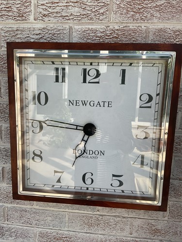 Large square newgate wall - square,