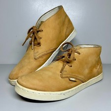 Buffalo Nubuck Trainers Tan