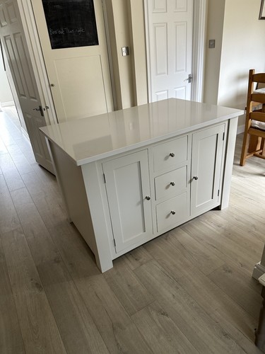 Kitchen island breakfast - kitchen,