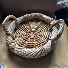Bin Large round wicker tray