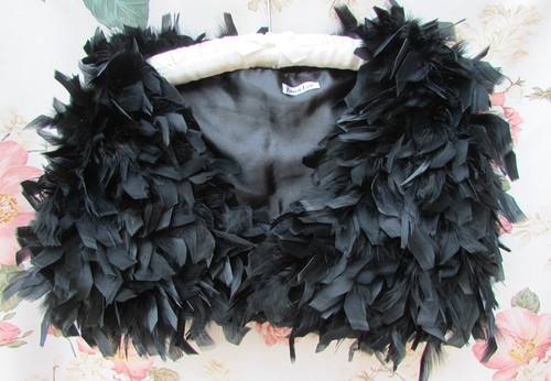 New black feather bridal - black,