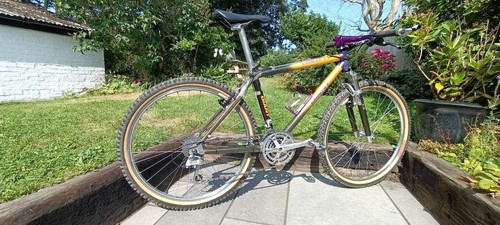 Price drop rare retro - rare,