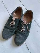 Vintage style green suede - style,