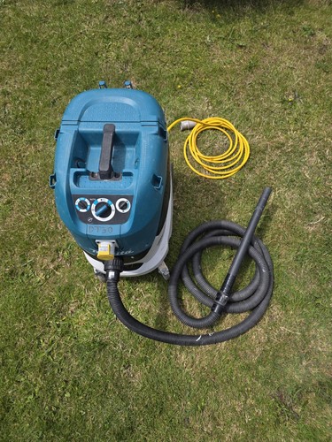 Makita vc4210 mx1 110v wet - 110v,