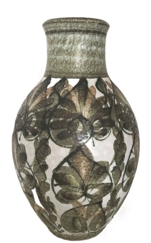 Vases decorative pottery - decorative,