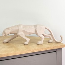 Modern Living Room Ornaments