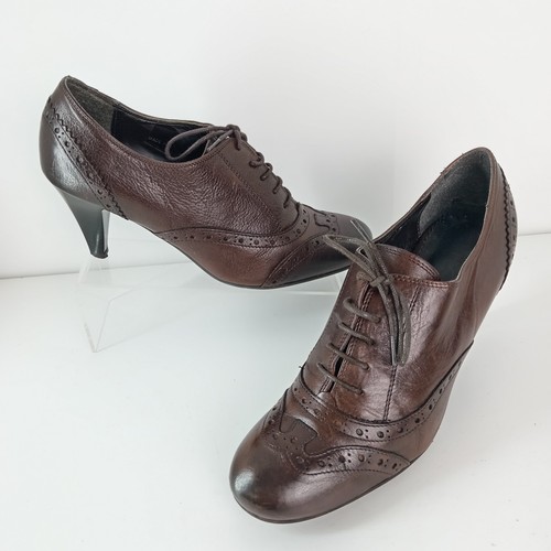 Clarks heeled brogues brown - heeled,