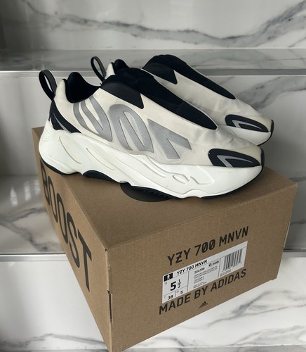 Adidas yeezy boost 700 mnvn - yeezy,