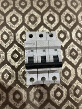 MEMSHIELD 2 MCH316 MCB 16 AMP TRIPLE POLE 3 PHASE BREAKER TYPE C 16A Small Crack