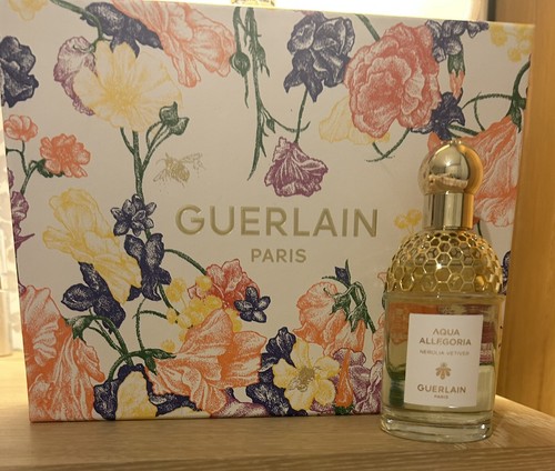 Guerlain aqua allegoria - 🐝,
