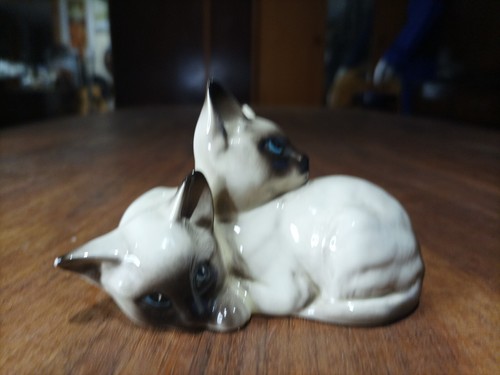 Royal doulton siamese kittens - doulton,