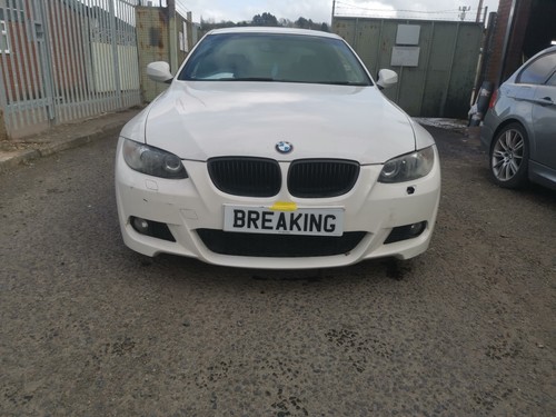 Bmw series 320i - 3, e92