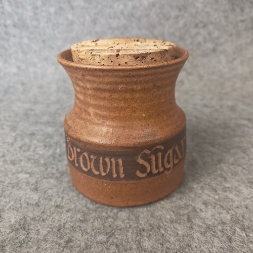 Vintage studio ware brown - vintage,