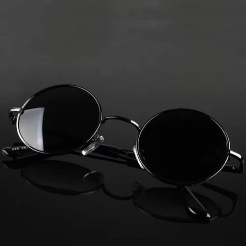 Retro vintage round - retro, polarized