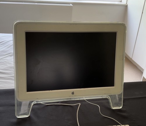 Vintage apple cinema display - apple,