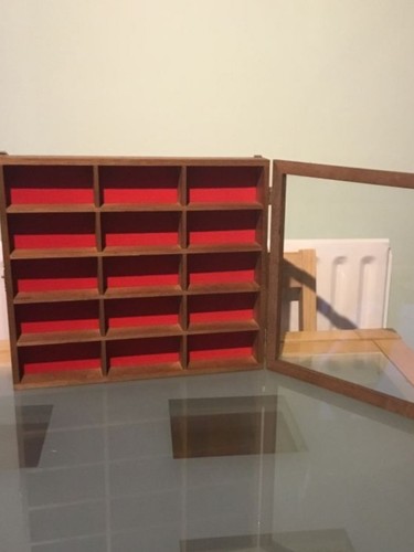 Glass display unit - display,