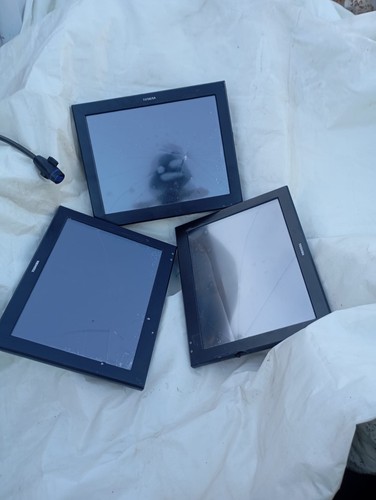 Cracked toshiba lcd - x,